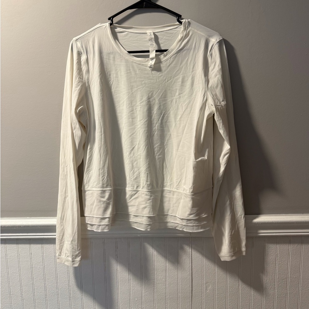 Lululemon Sole Training Long Sleeve White 8 - Picture 3 of 7